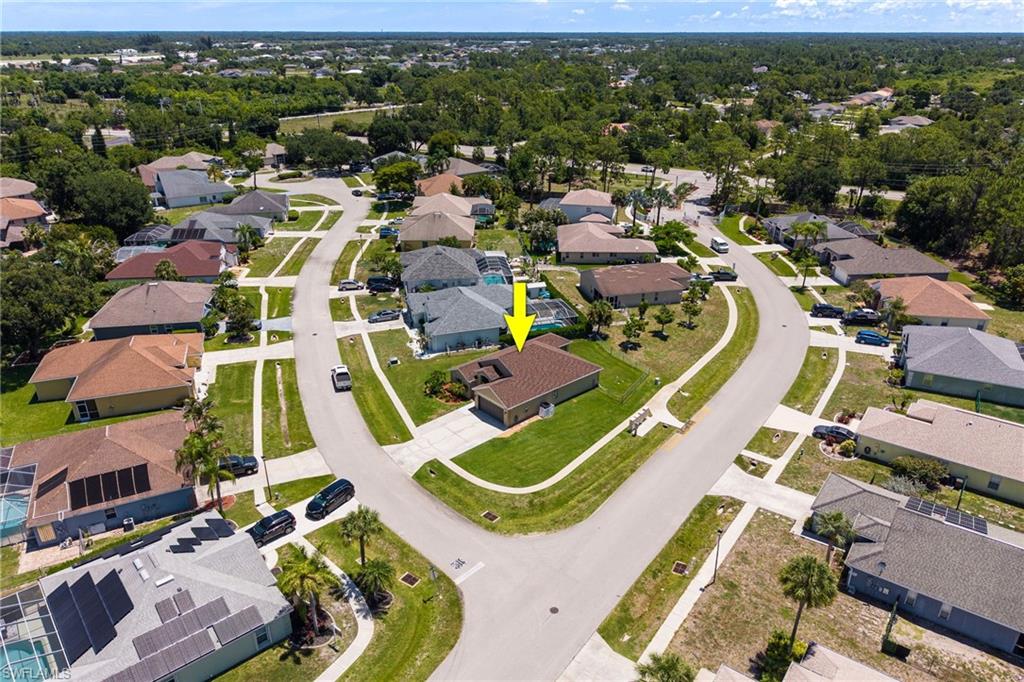 VARSITY LAKES - Residential