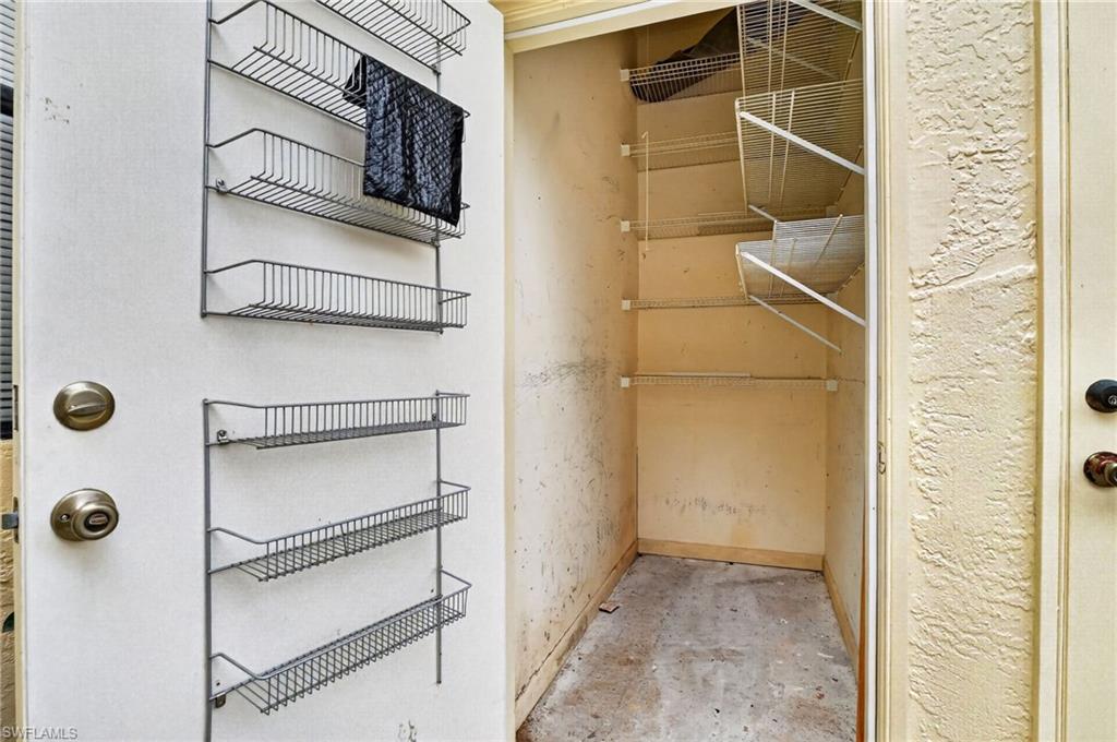 PARKSIDE CONDO - Residential
