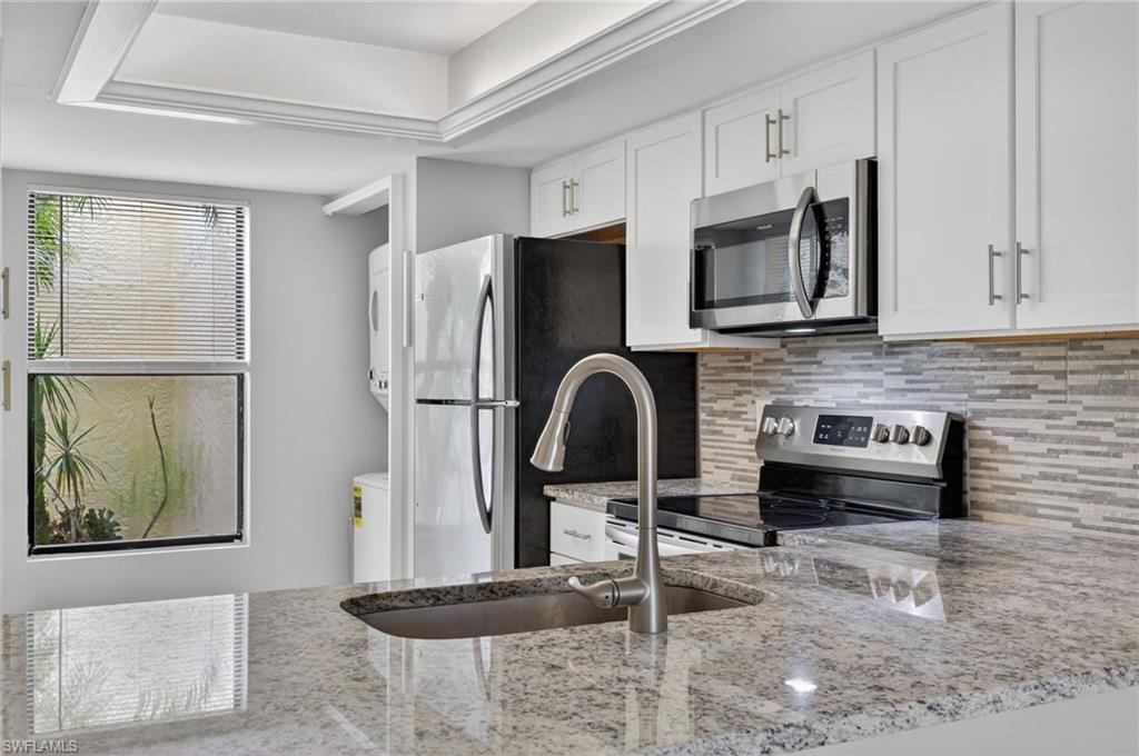 PARKSIDE CONDO - Residential
