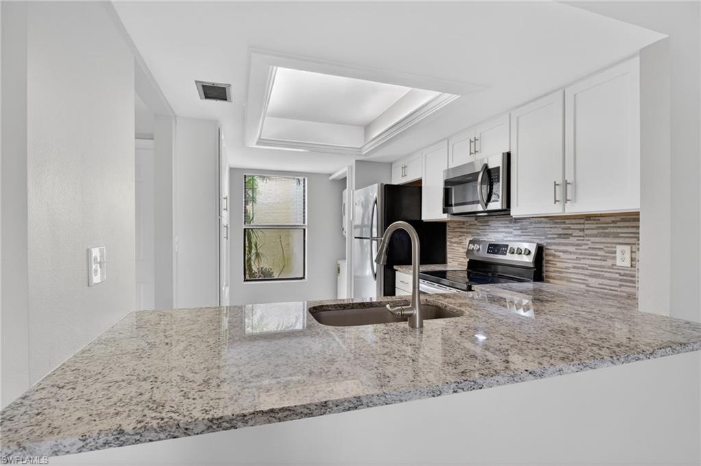 PARKSIDE CONDO - Residential