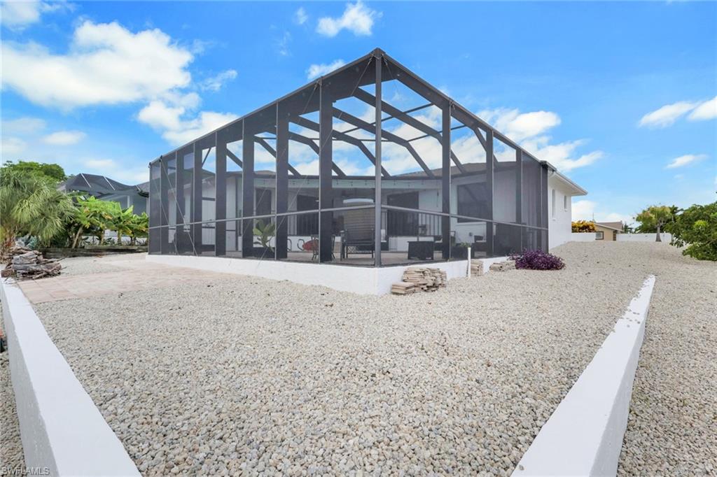 MARCO BEACH - Residential