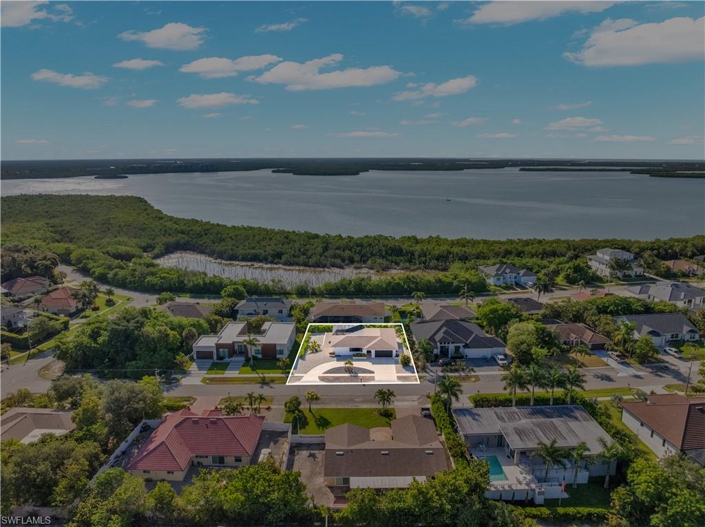 MARCO BEACH - Residential
