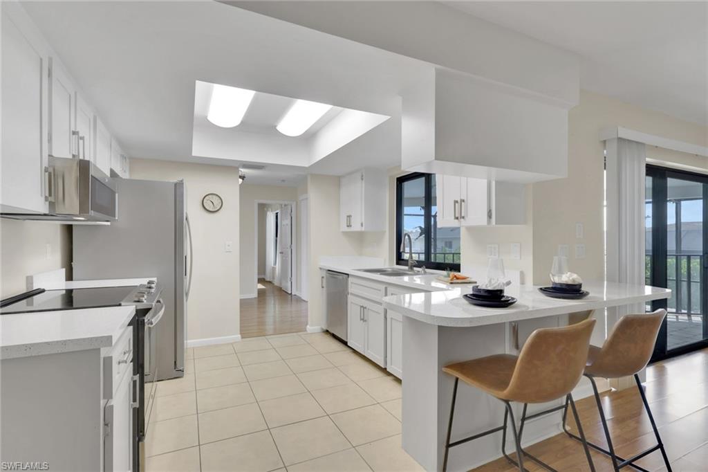 MARCO BEACH - Residential