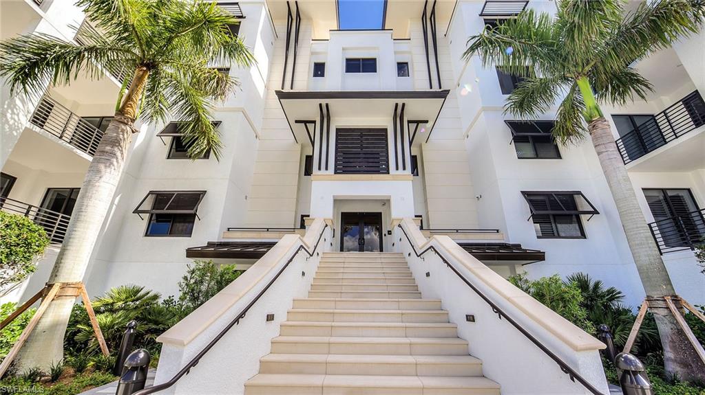 ELEVEN ELEVEN CENTRAL - Residential