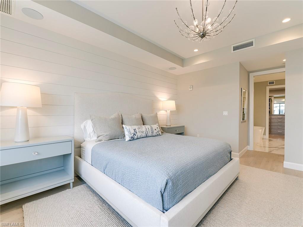 ELEVEN ELEVEN CENTRAL - Residential