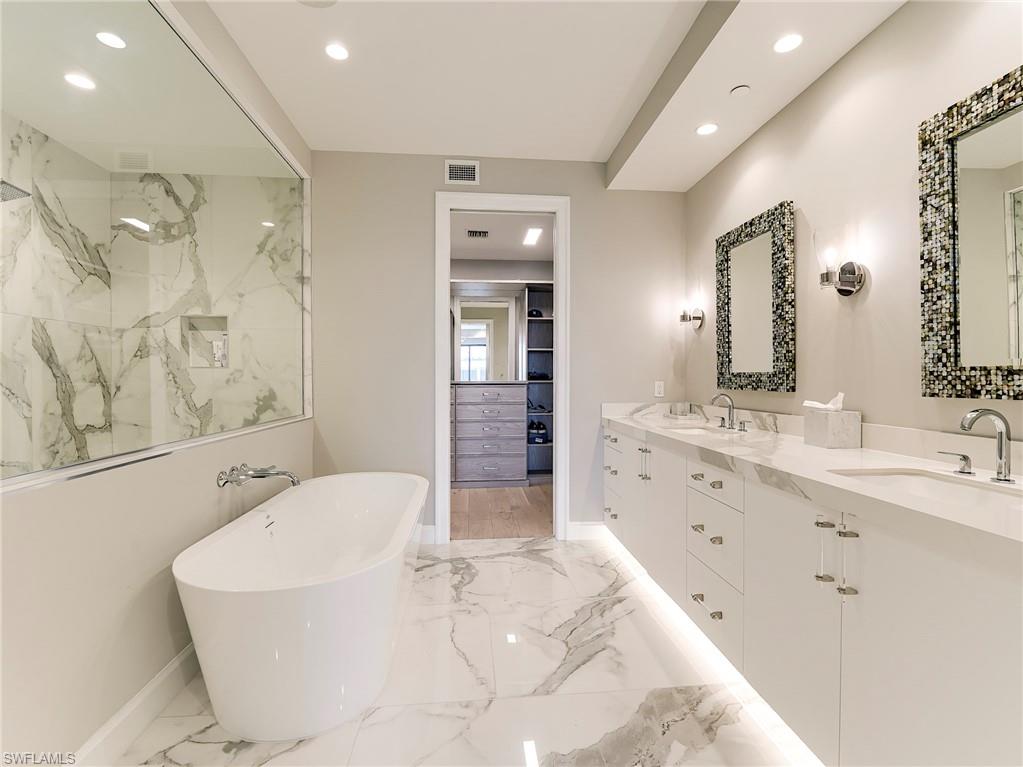 ELEVEN ELEVEN CENTRAL - Residential