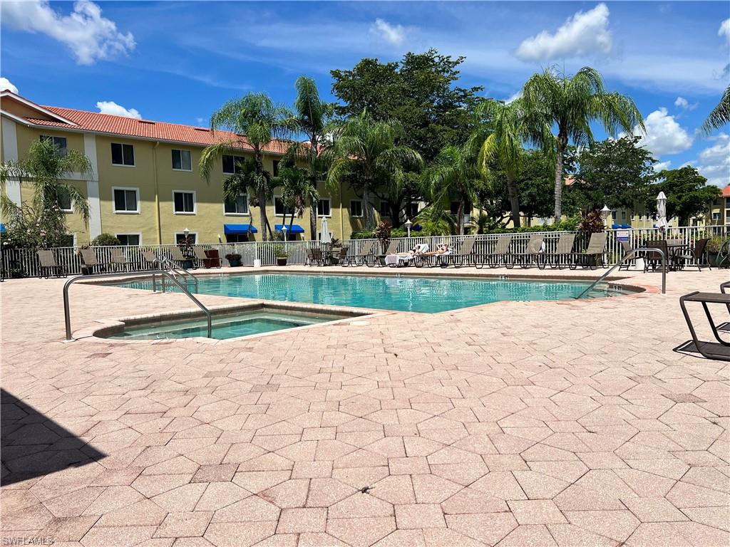 KEY ROYAL CONDOMINIUMS - Residential