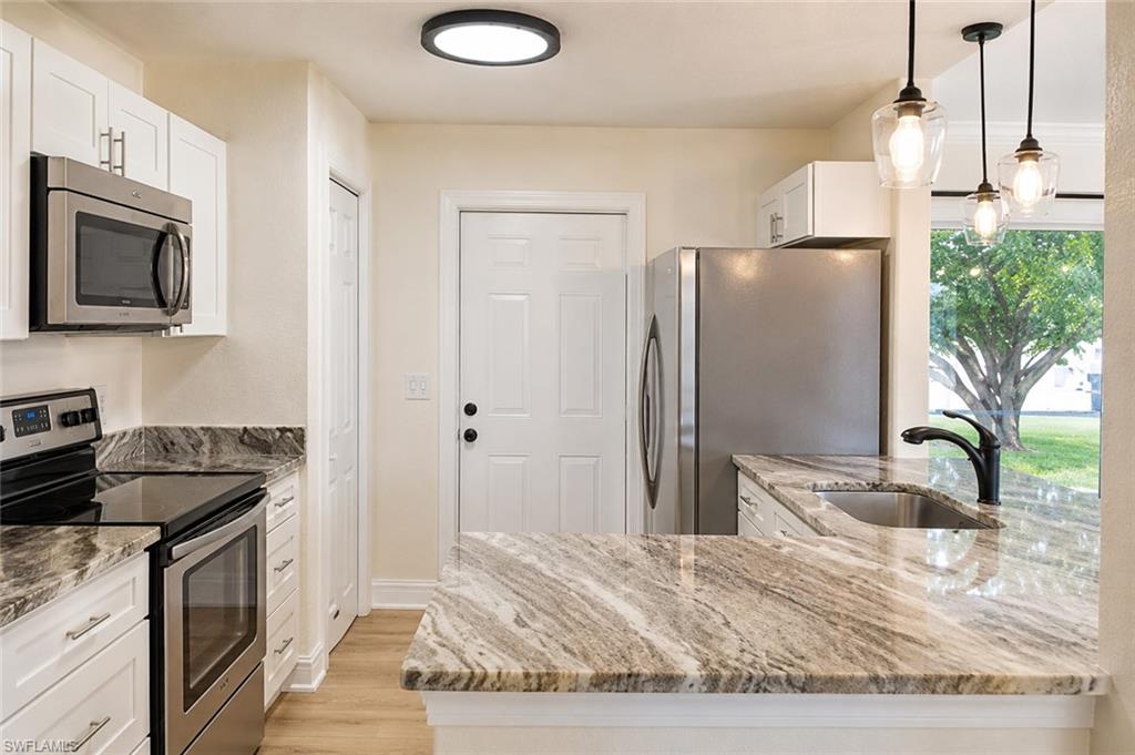 CAPE CORAL - Residential Lease