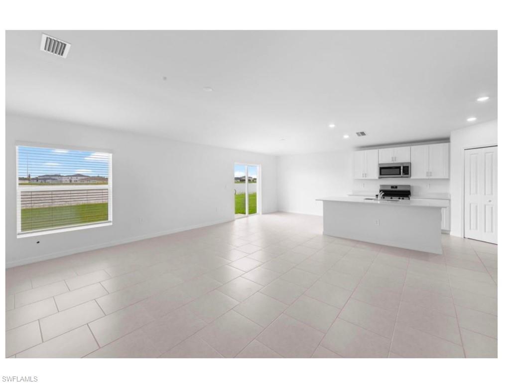 CRANE LANDING - Residential Lease