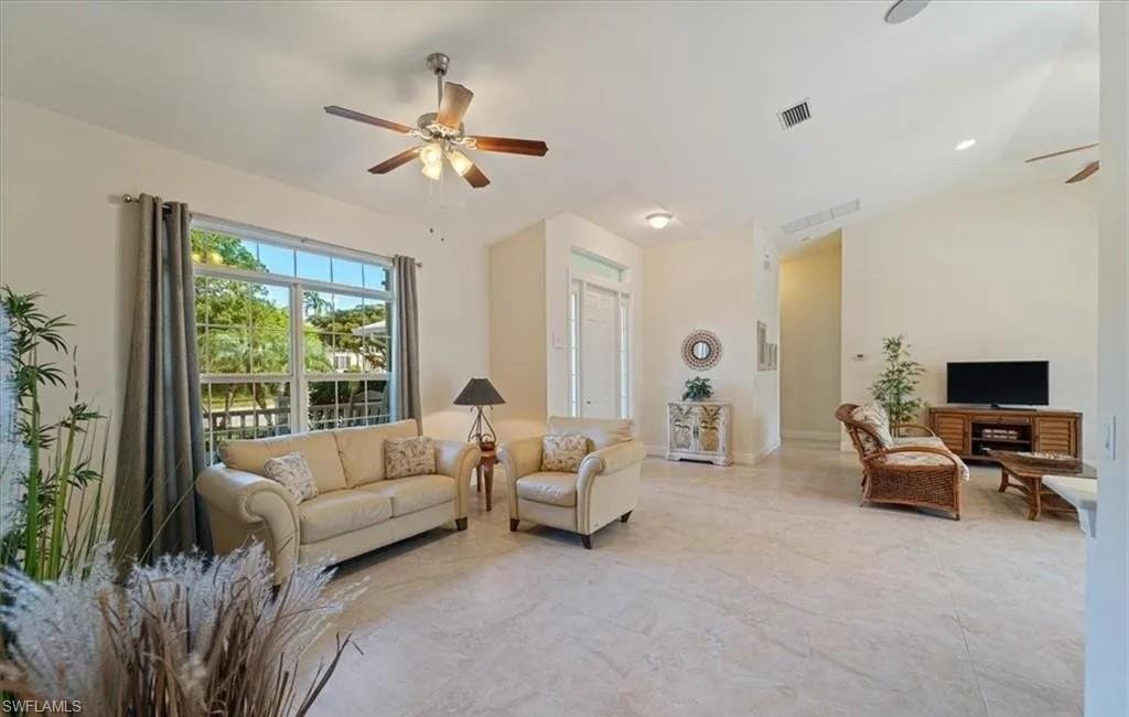 OLDE NAPLES - Residential Lease