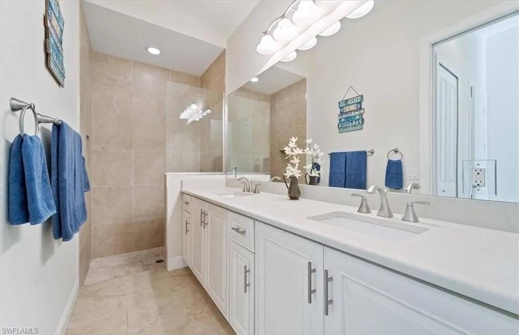 OLDE NAPLES - Residential Lease