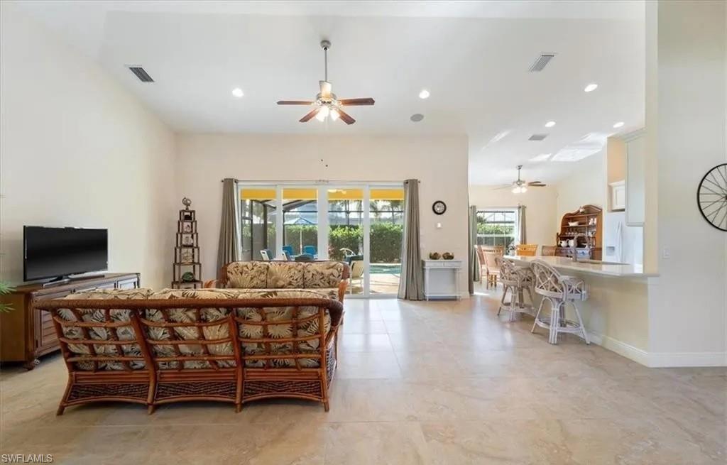 OLDE NAPLES - Residential Lease