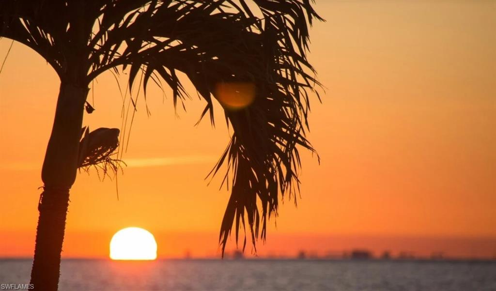 OLDE NAPLES - Residential Lease