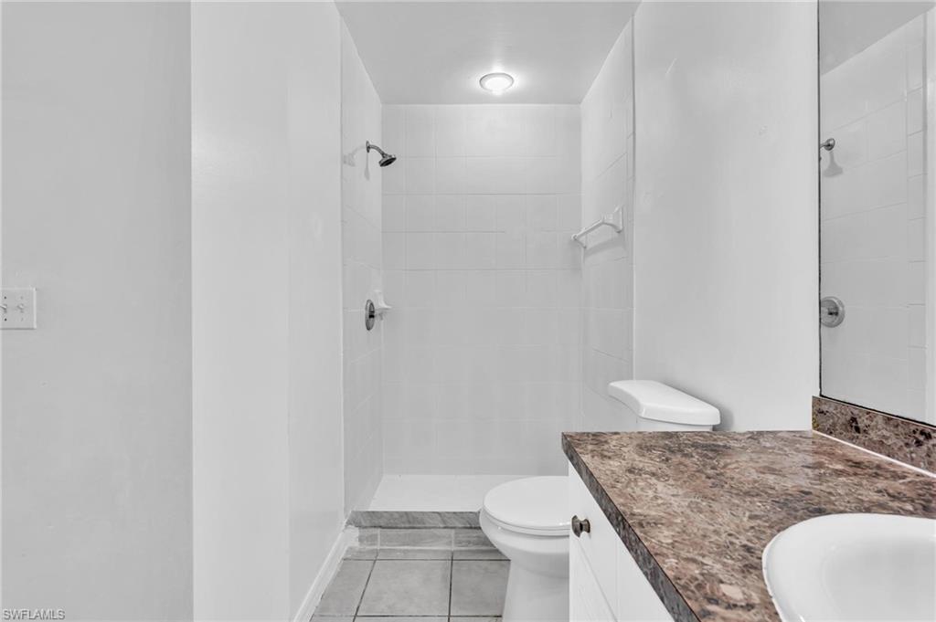 LEHIGH ESTATES - Residential Income
