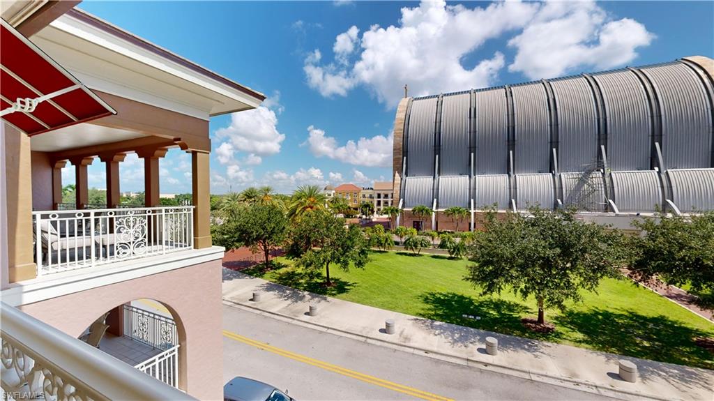 THE RESIDENCES AT LA PIAZZA - Residential