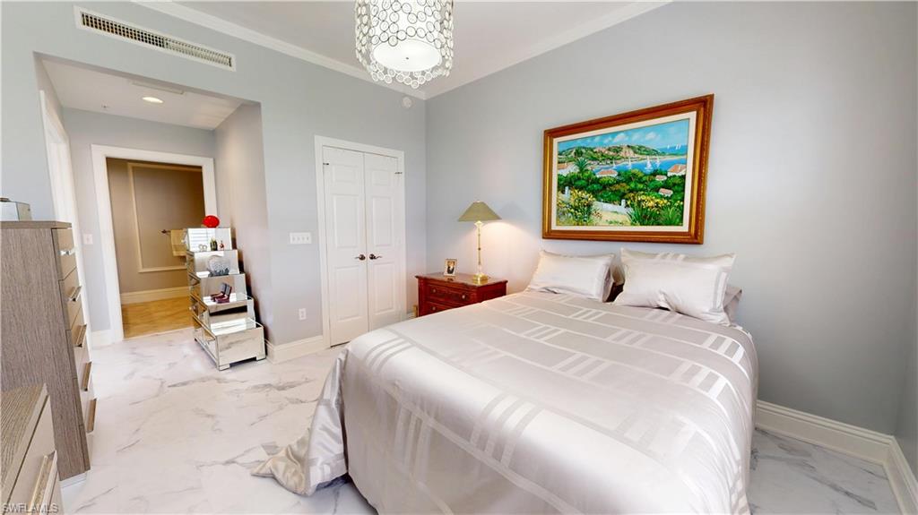 THE RESIDENCES AT LA PIAZZA - Residential