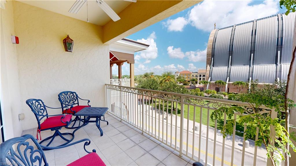THE RESIDENCES AT LA PIAZZA - Residential