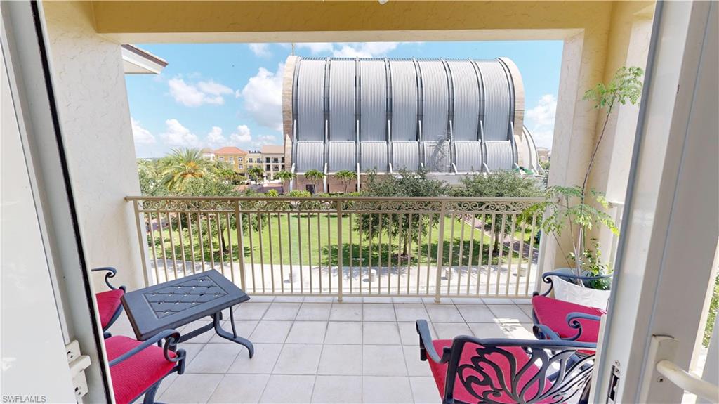 THE RESIDENCES AT LA PIAZZA - Residential