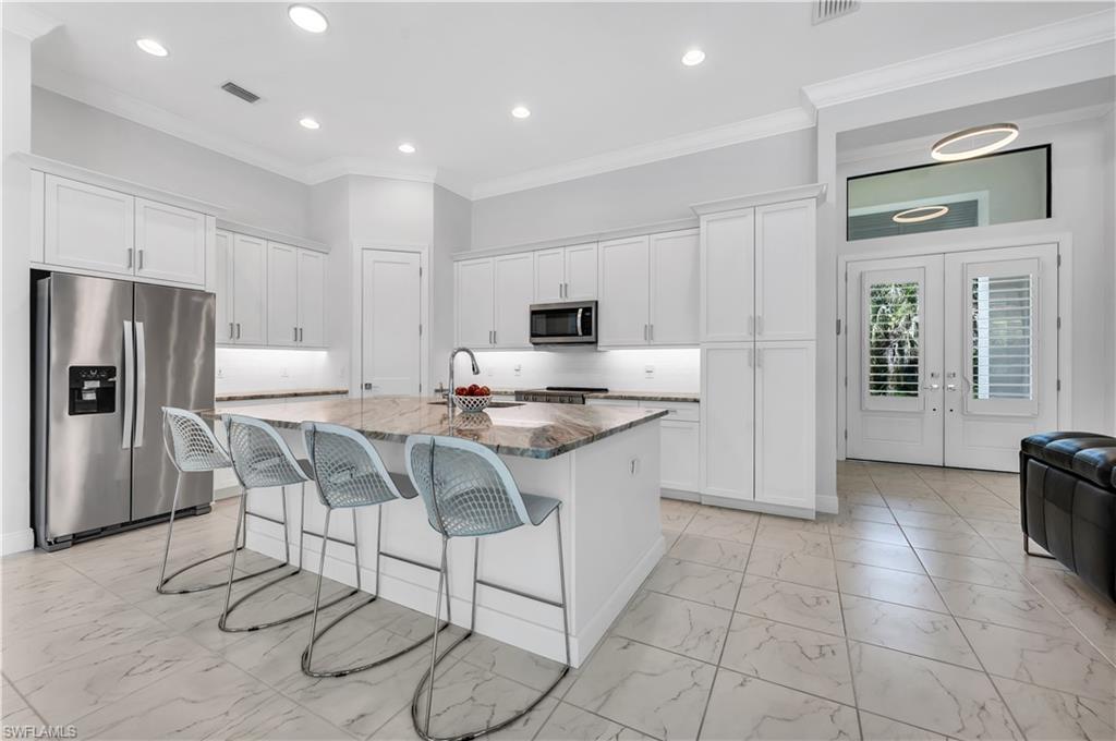 GOLDEN GATE ESTATES - Residential