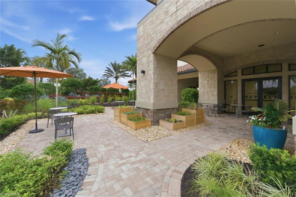 ESPLANADE - Residential