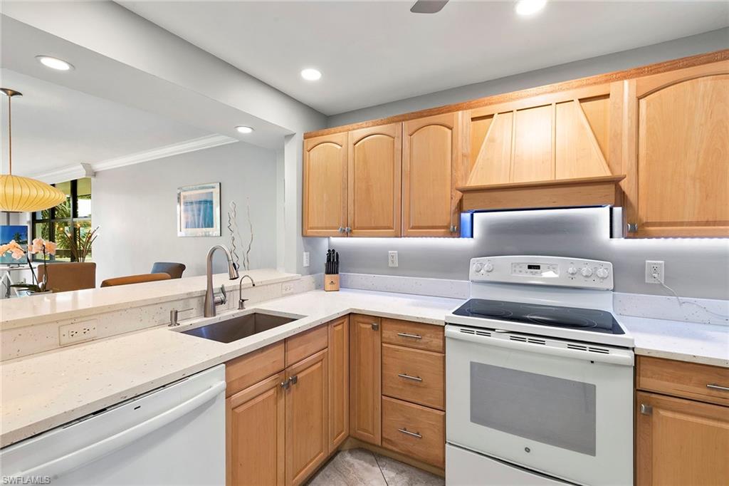 SOUTH SEAS - Residential