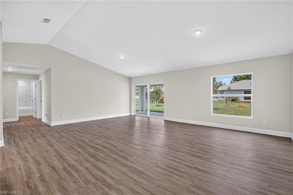 CAPE CORAL - Residential