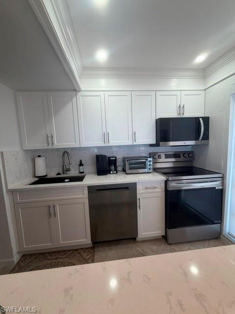 DOLPHIN WAY - Residential Lease