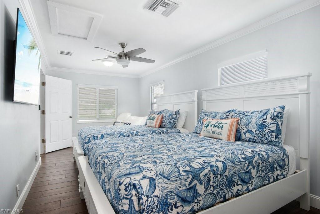 NAPLES PARK - Residential