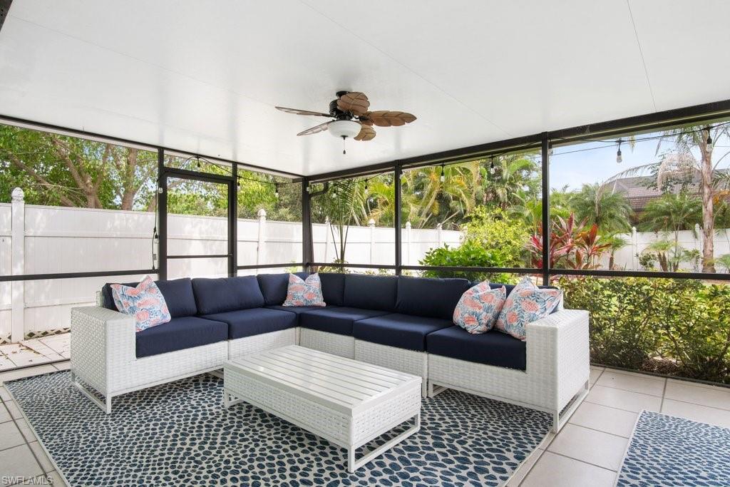 NAPLES PARK - Residential