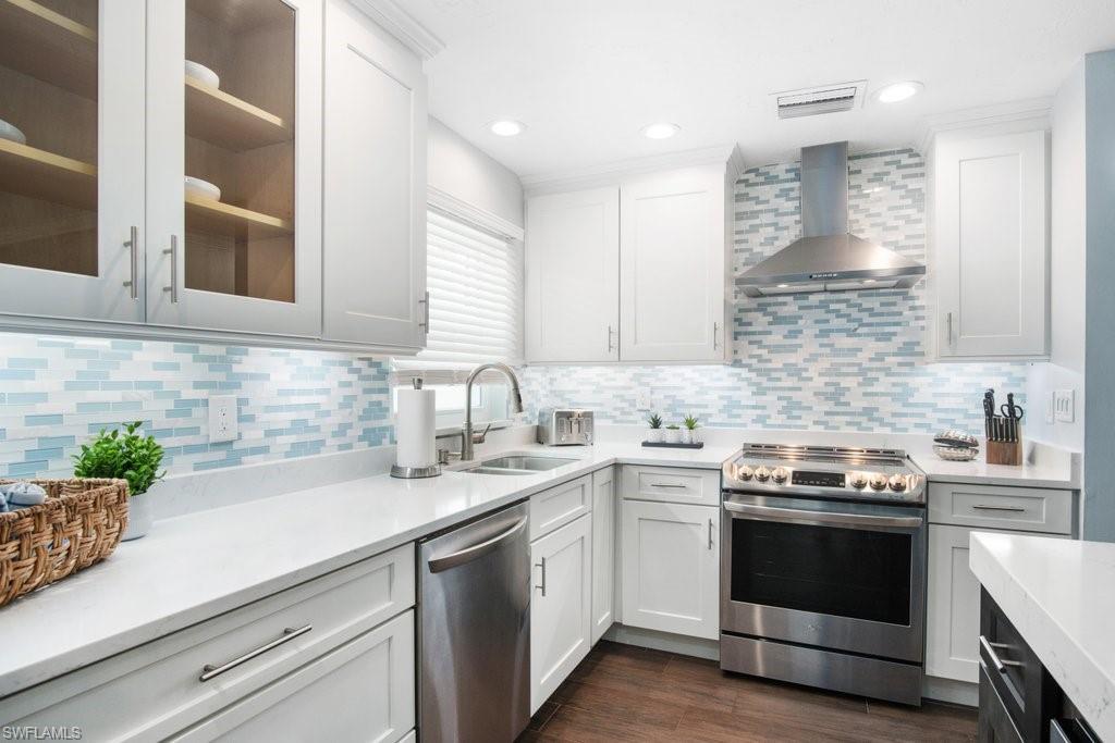 NAPLES PARK - Residential