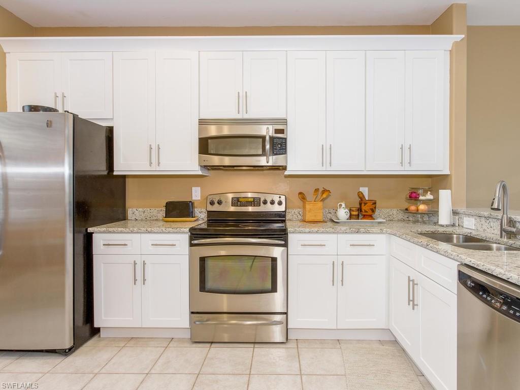 SILVERLAKES - Residential