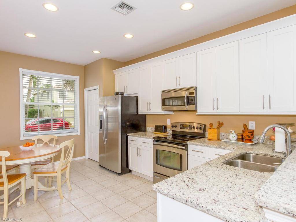 SILVERLAKES - Residential
