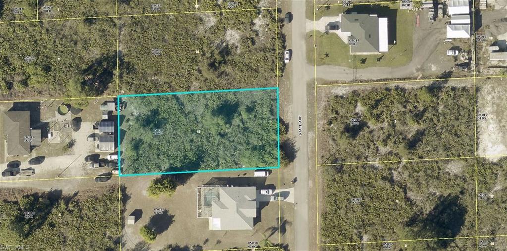 LEHIGH ACRES - Land