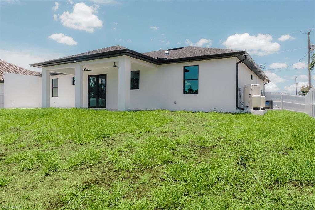 CAPE CORAL - Residential