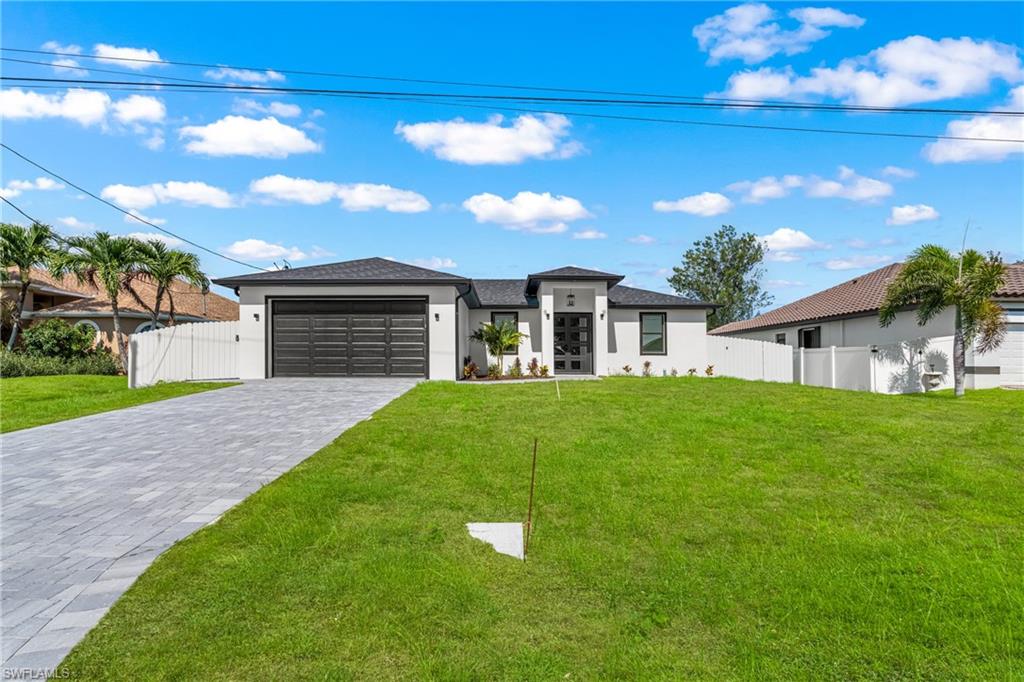 CAPE CORAL - Residential