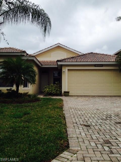 This is a short sale which may cause delays. 3 Bedroom 2 bath home in Stoneybrook in Gateway. Bank approved price.