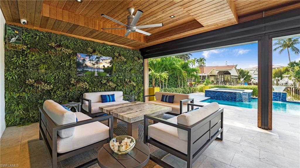 ROYAL HARBOR - Residential