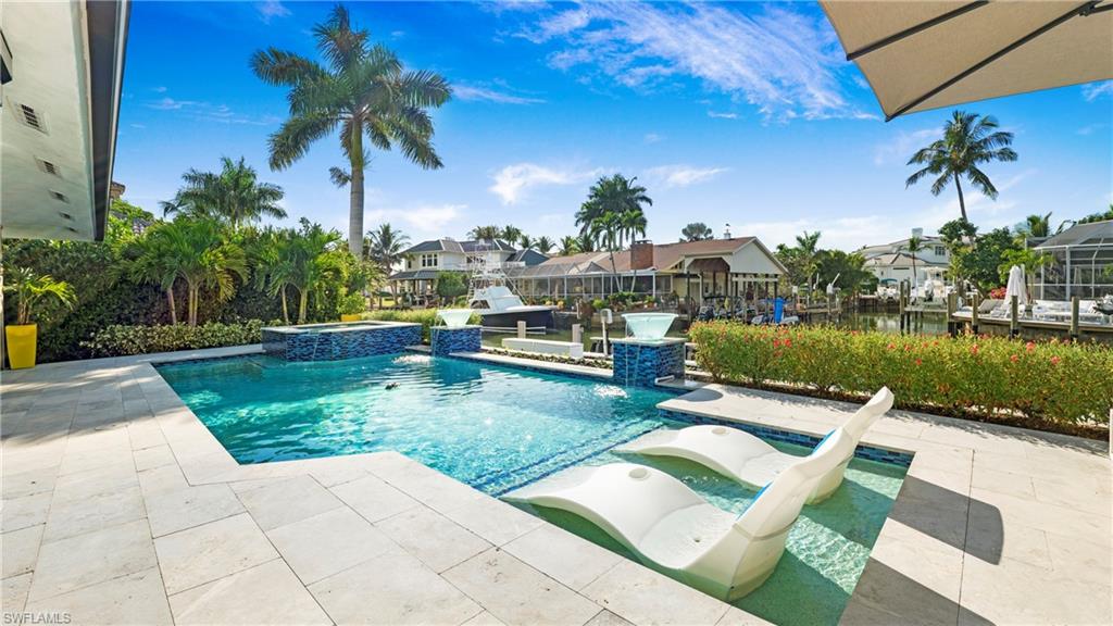 ROYAL HARBOR - Residential