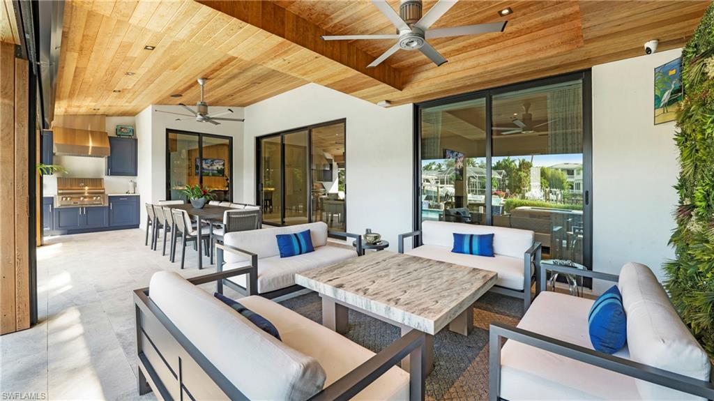 ROYAL HARBOR - Residential