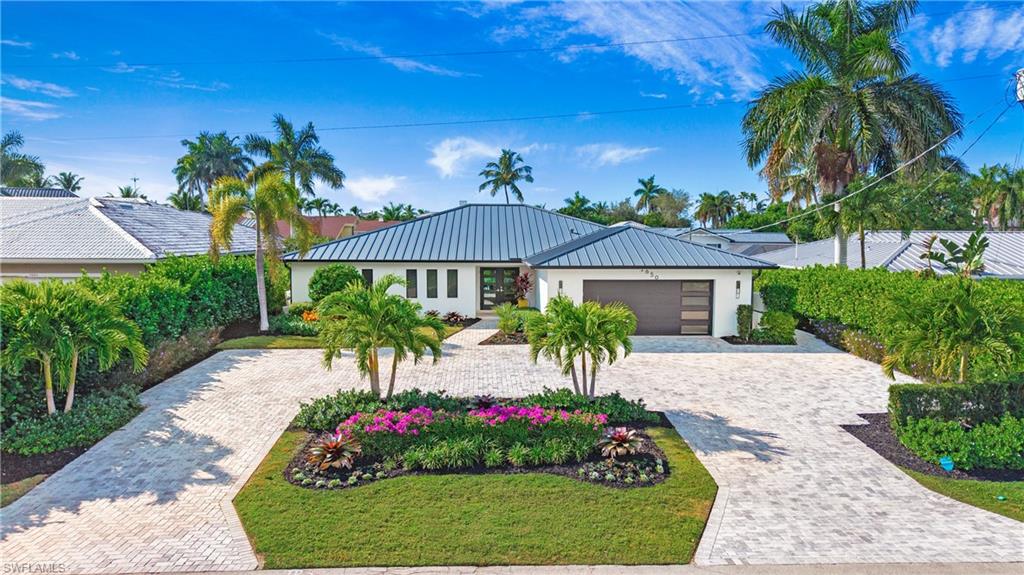 ROYAL HARBOR - Residential