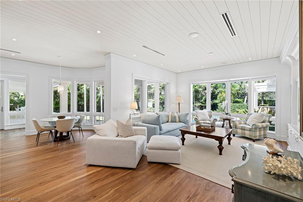 OLDE NAPLES - Residential
