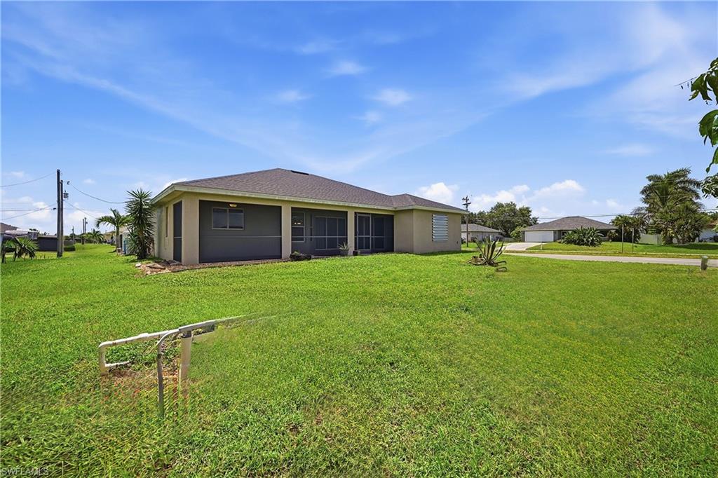 CAPE CORAL - Residential