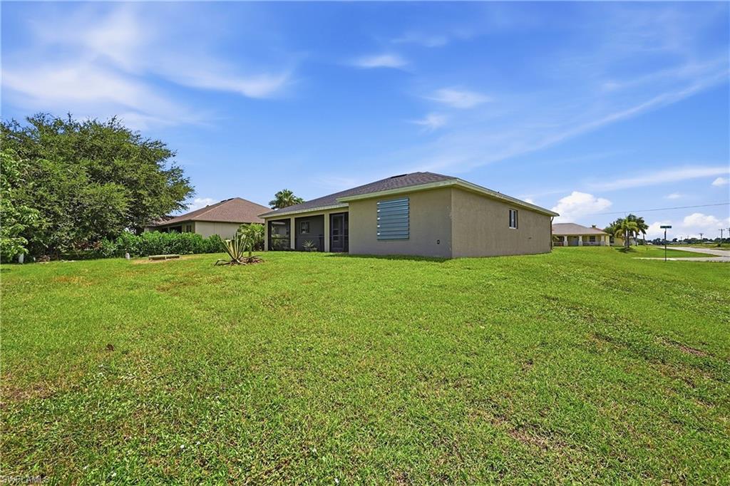 CAPE CORAL - Residential