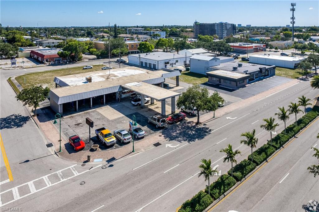 Bring your Business to a perfect Location on a heavy traffic road like Cape Coral Pkwy. 1250sf for $2700 p/month plus $300 cam incudes Electric and water. Or two units 2500sf p/month plus $500 cam includes Electric and water. Warehouse space with 19ft wide and 10ft tall overhead door and 15ft celling on mixed use building which sits on 0.81 acres of land. The property is located across from Dunkin' Donuts and across from the new "Village Square" which has multiple stores and 285 apartments.