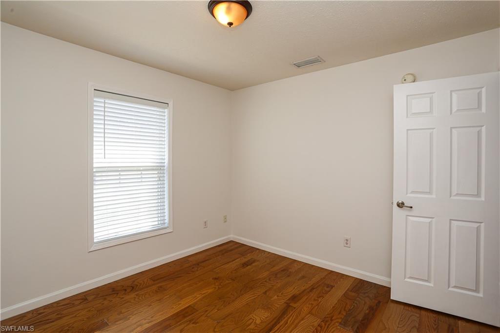 LEAWOOD LAKES - Residential
