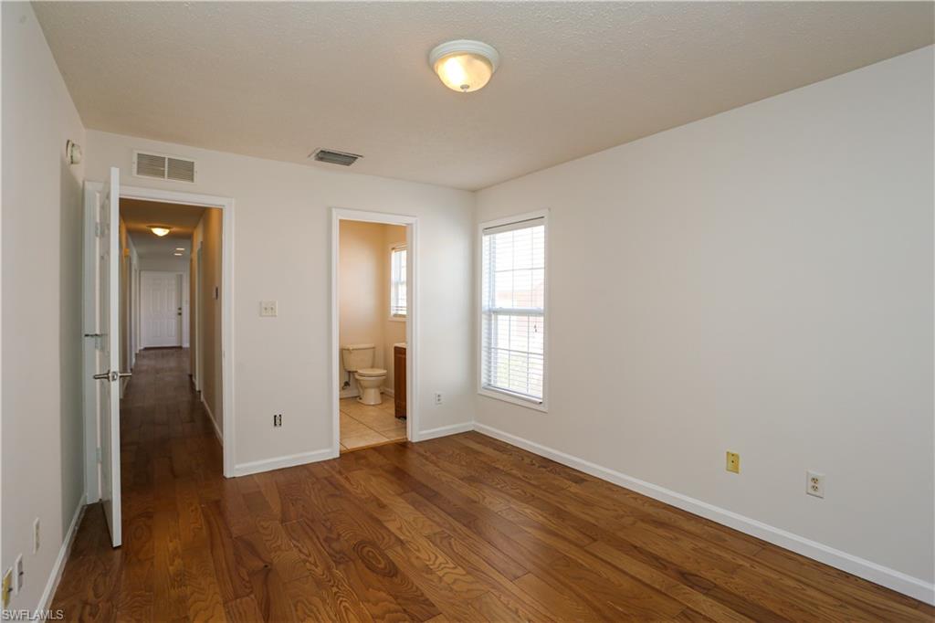 LEAWOOD LAKES - Residential