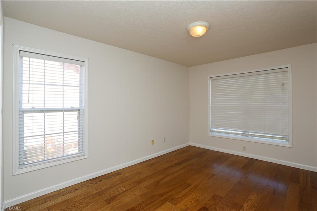 LEAWOOD LAKES - Residential