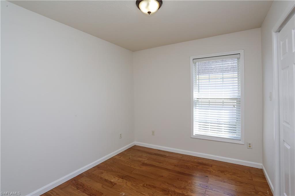 LEAWOOD LAKES - Residential
