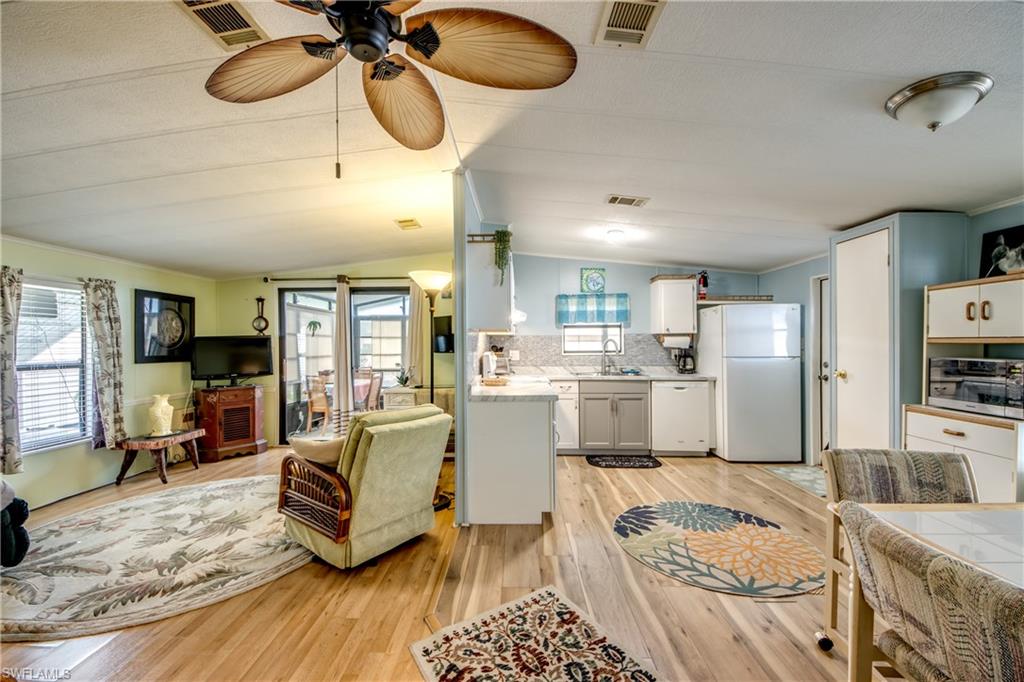 PINE ISLAND COVE - Residential