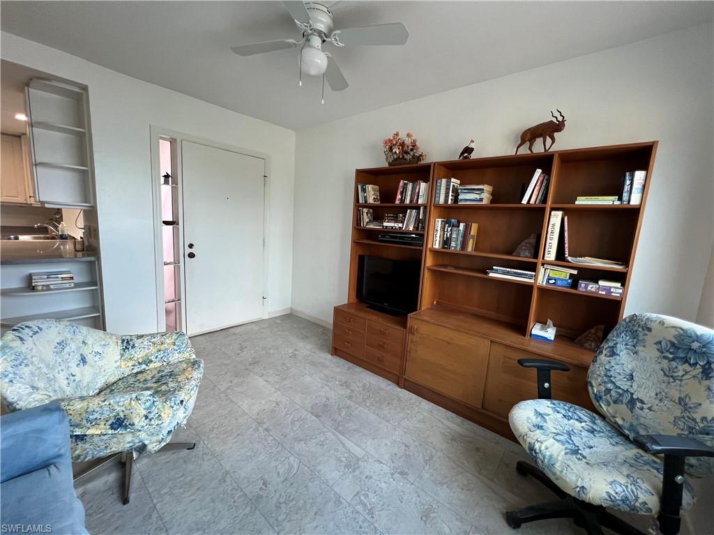 HARBOUR POINTE CONDO - Residential